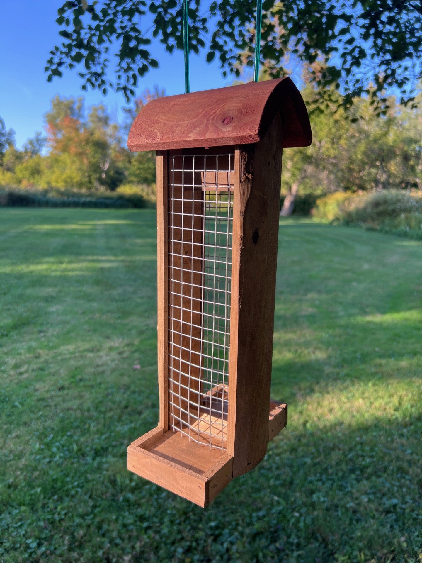  NEW Canadian Made Wire Wood Bird Feeder The Silo Peanut Feede 